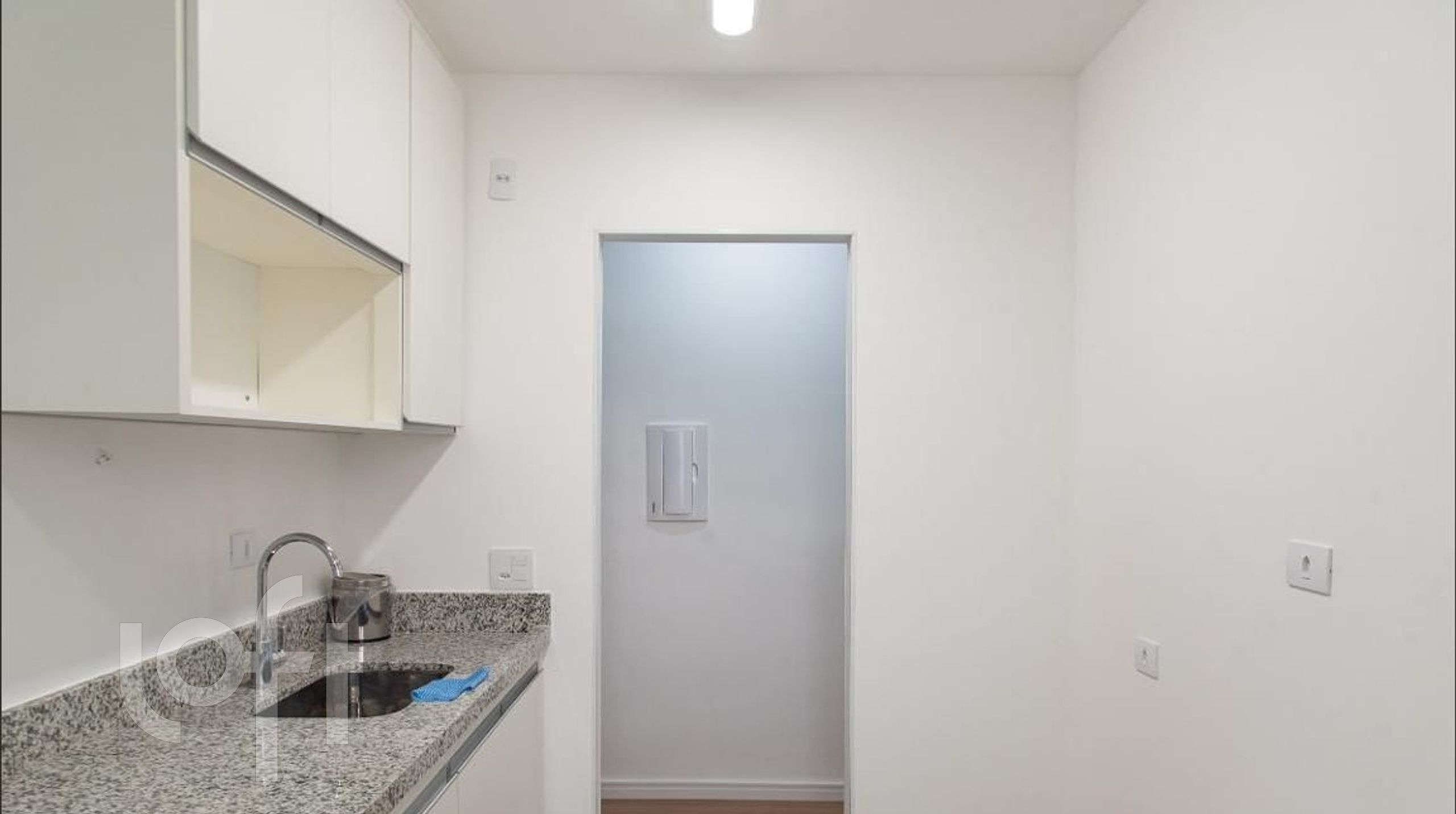 Apartamento à venda com 2 quartos, 70m² - Foto 11