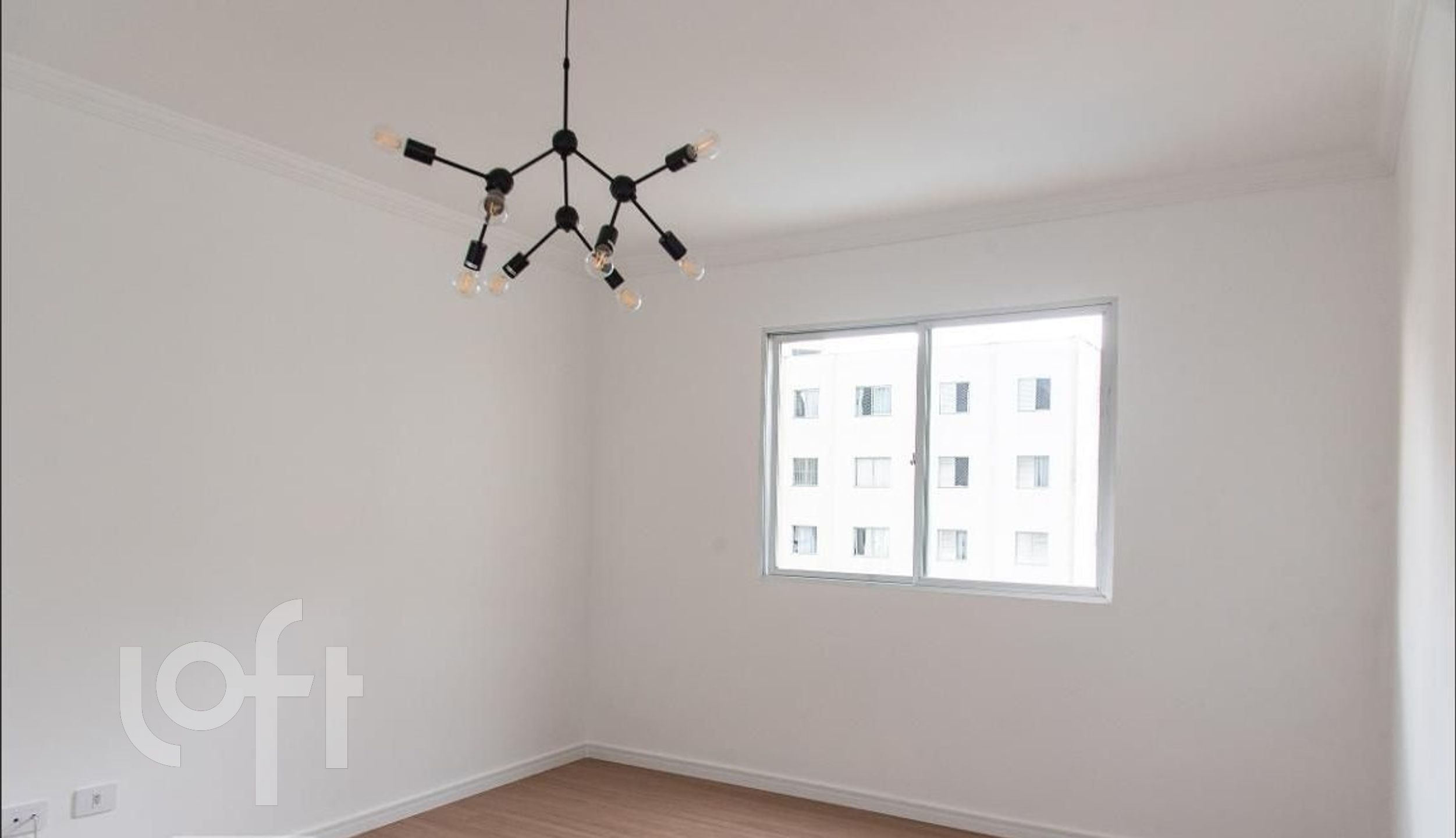 Apartamento à venda com 2 quartos, 70m² - Foto 2