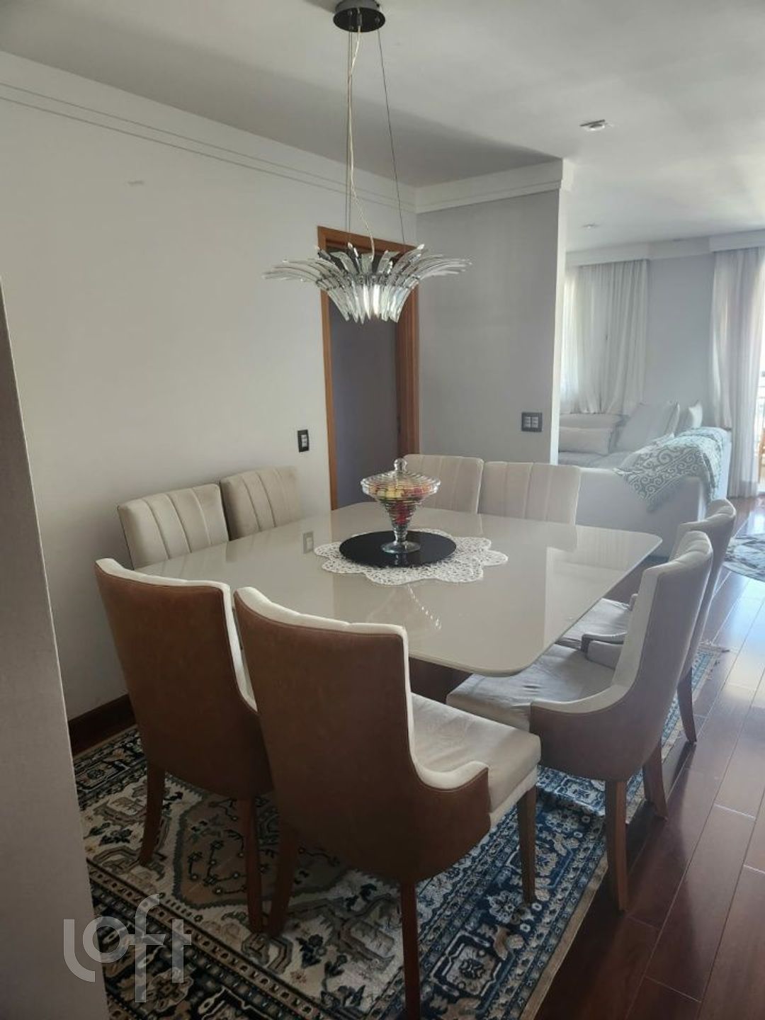 Apartamento à venda com 3 quartos, 136m² - Foto 2