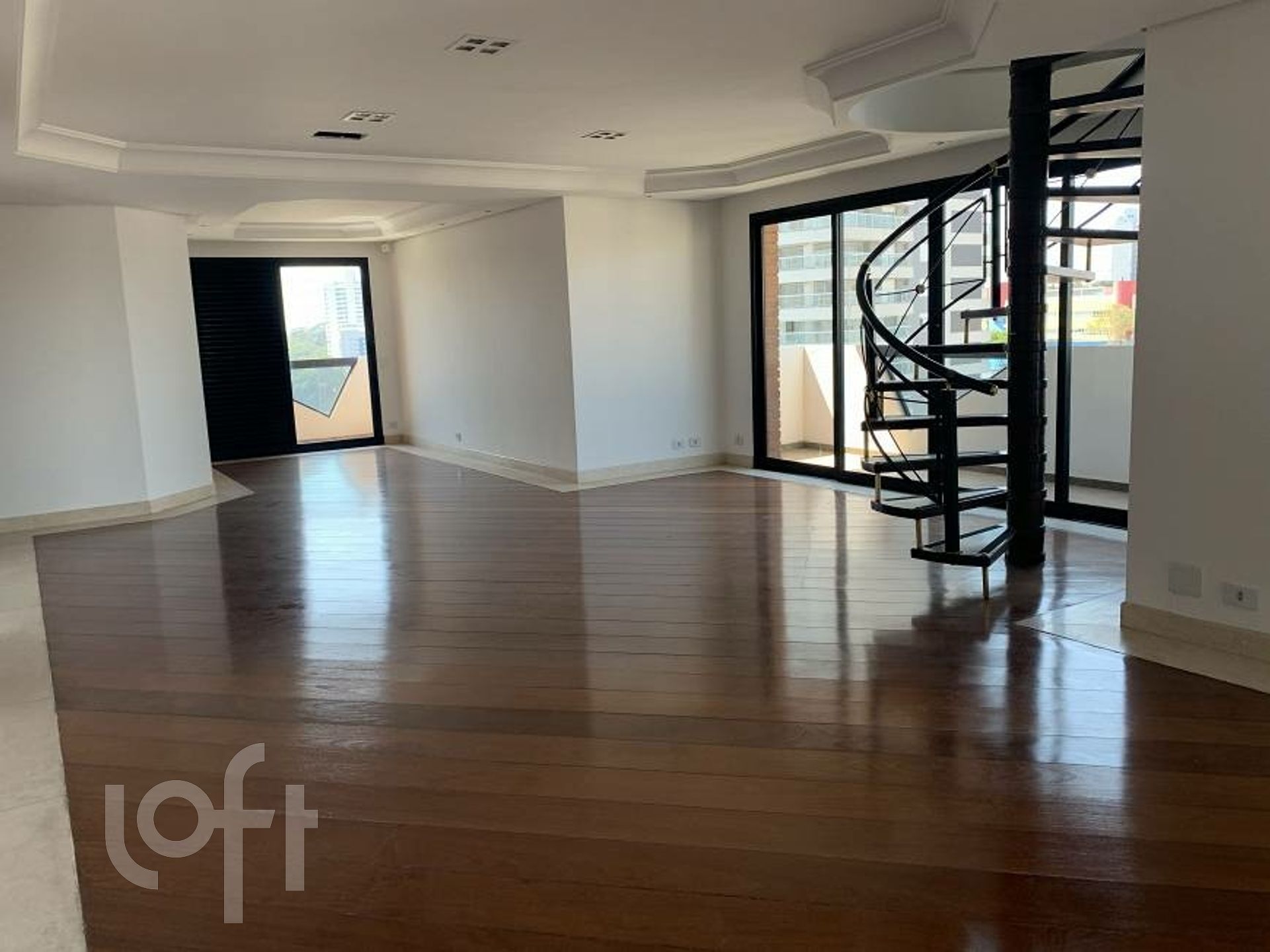 Apartamento à venda com 3 quartos, 479m² - Foto 1