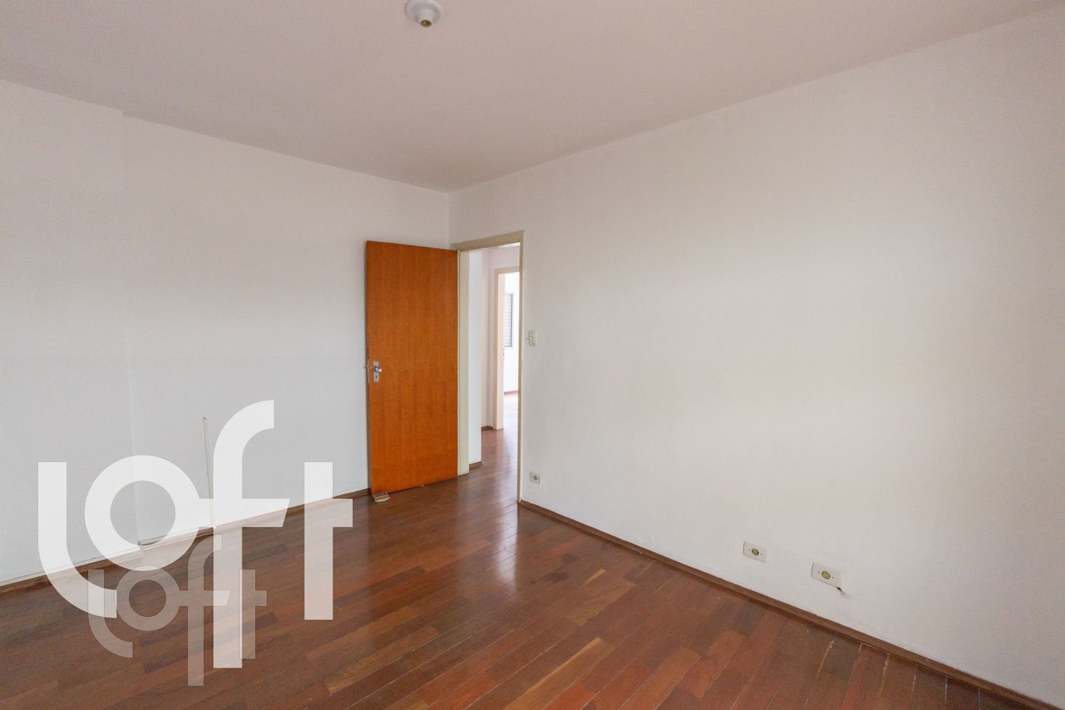 Apartamento à venda com 2 quartos, 76m² - Foto 4