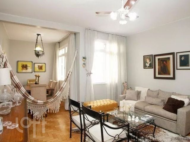 Apartamento com 88m², 2 dormitórios, 1 vaga, Santana em Porto Alegre