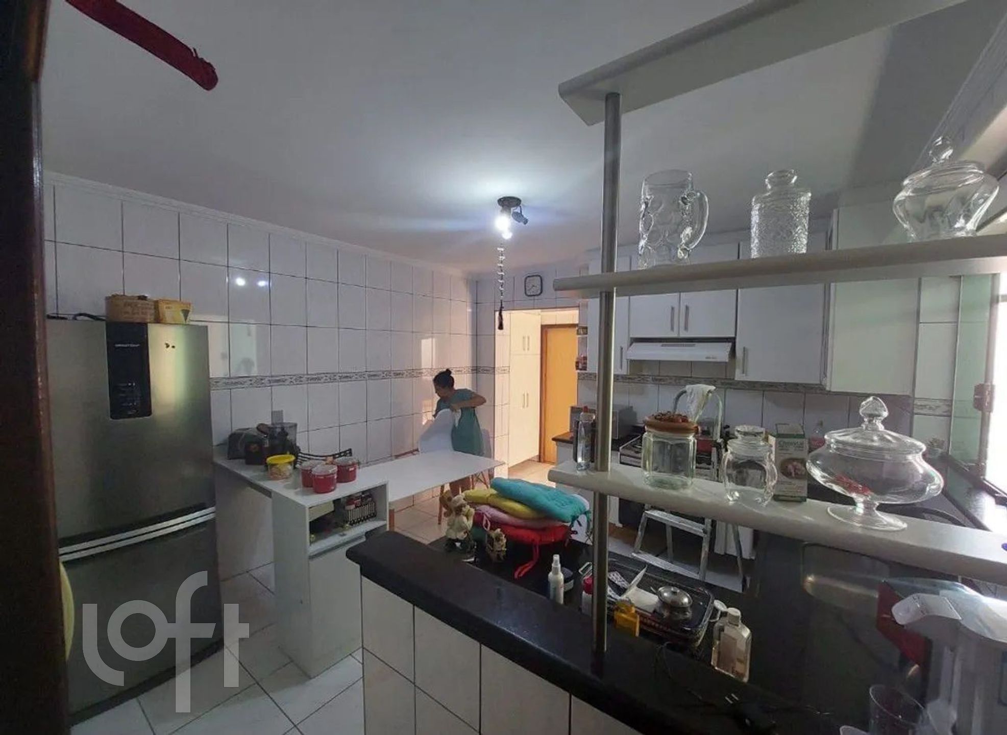 Casa à venda com 3 quartos, 210m² - Foto 2