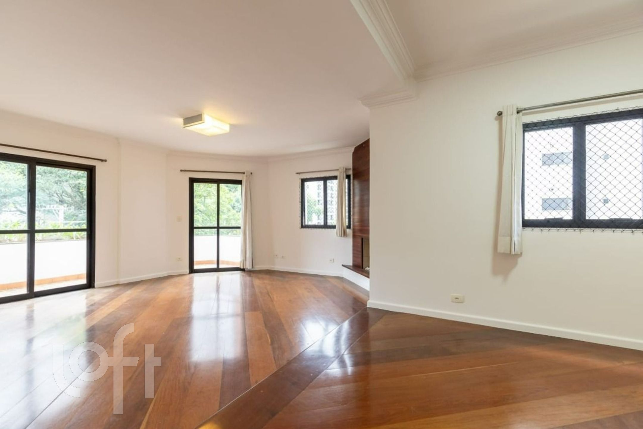 Apartamento à venda com 3 quartos, 147m² - Foto 1