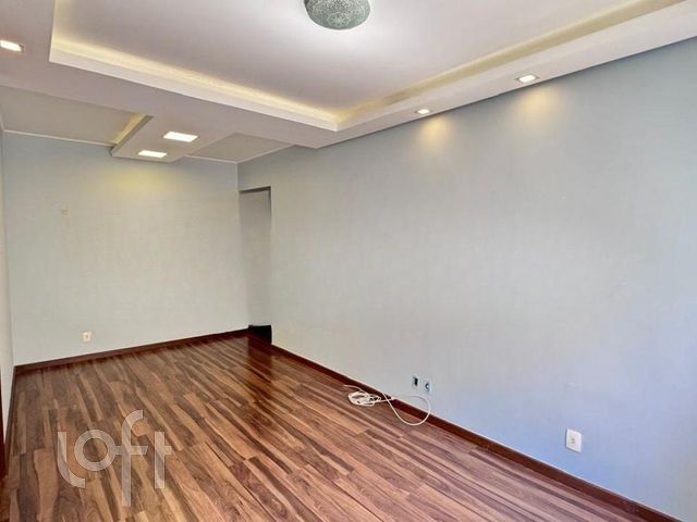 Apartamento com 67m², 2 dormitórios, 1 vaga, Floresta em Porto Alegre