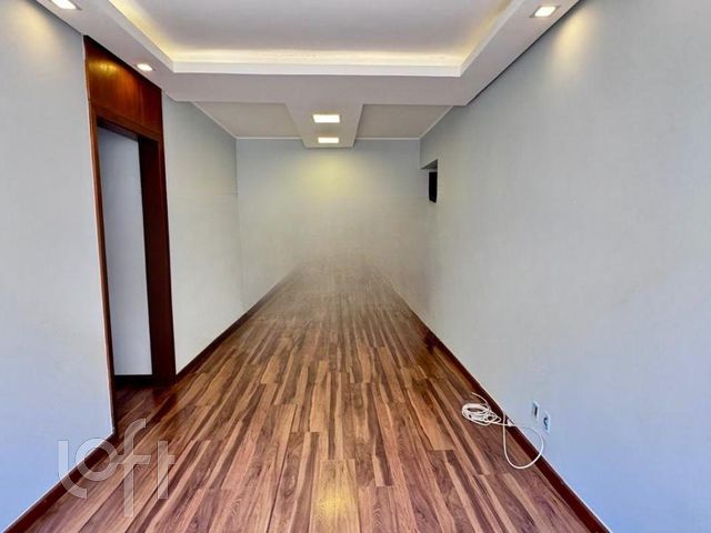 Apartamento com 67m², 2 dormitórios, 1 vaga, Floresta em Porto Alegre