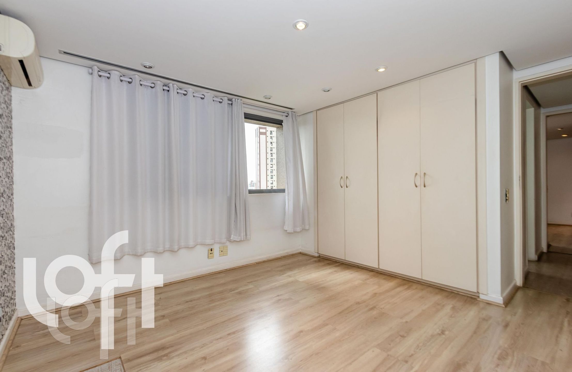 Apartamento à venda com 4 quartos, 277m² - Foto 6