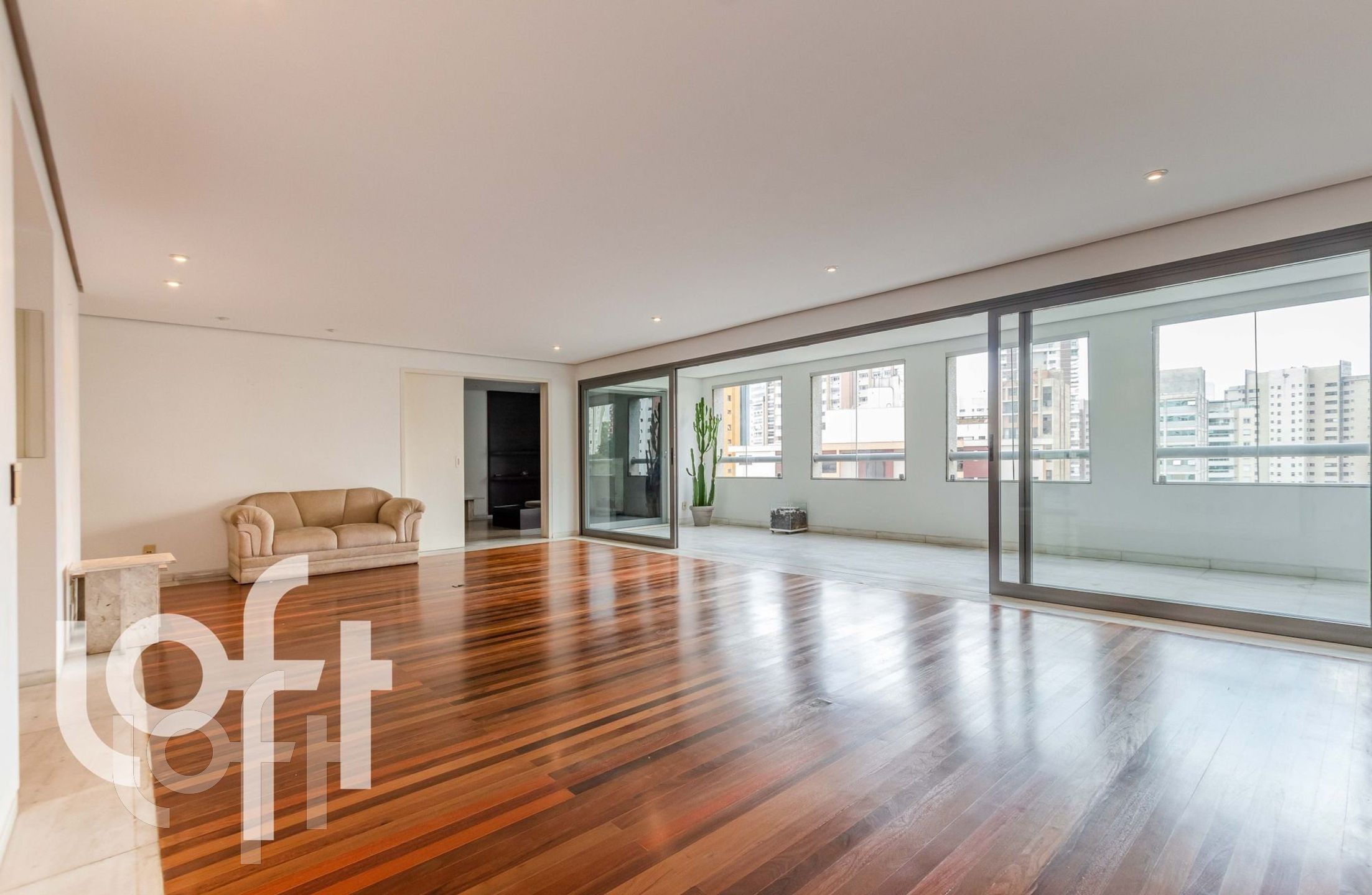 Apartamento à venda com 4 quartos, 277m² - Foto 16