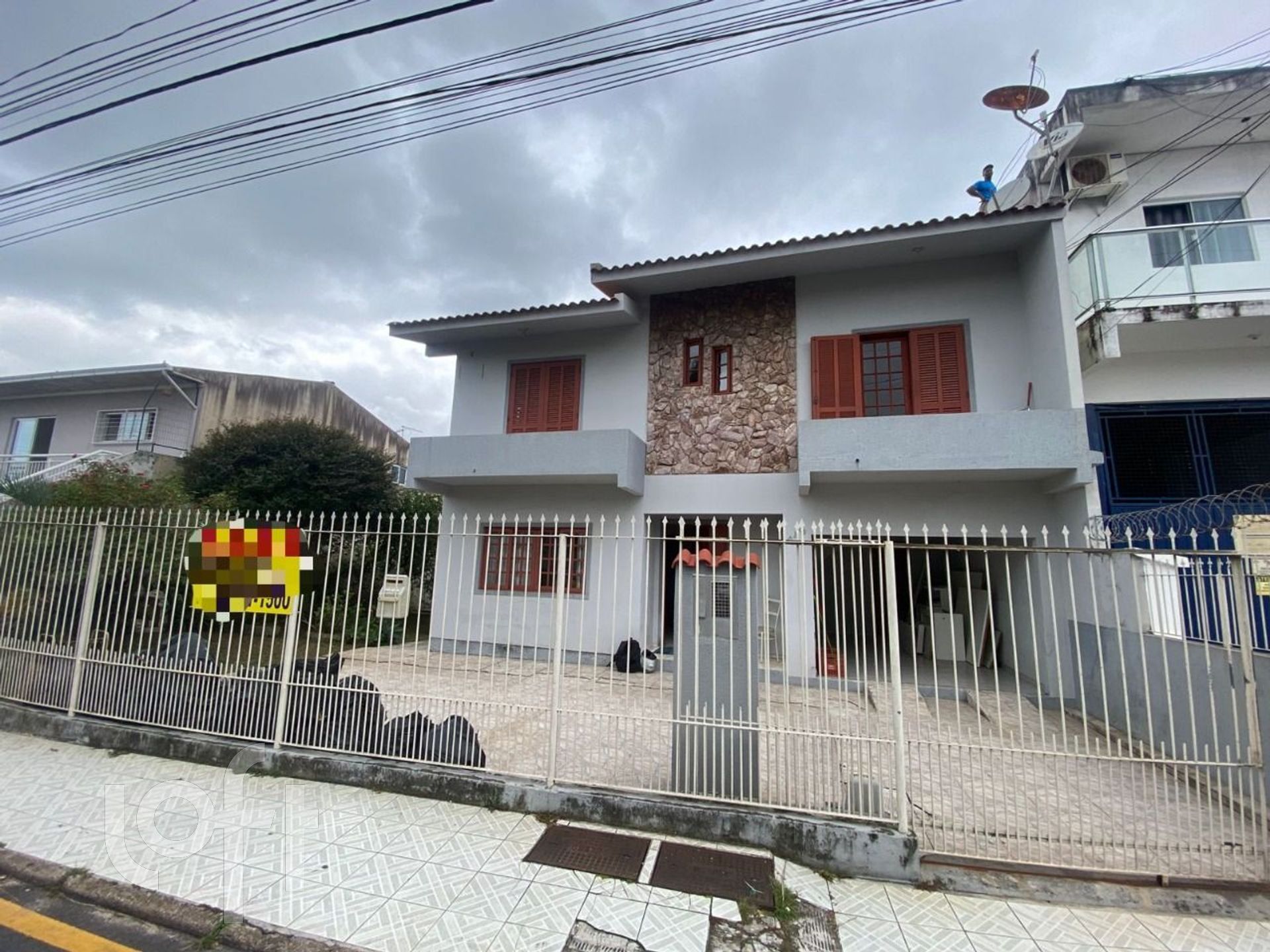 Casa à venda em Barreiros com 200 m², 4 quartos, 1 suíte, 2 vagas