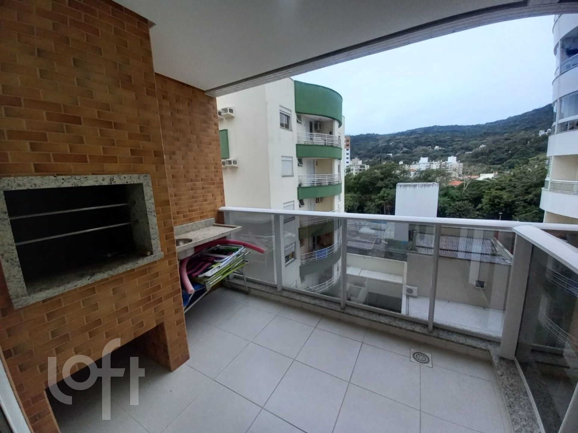 Apartamentos com 69m², 2 quartos, 1 suíte, 1 garagem, no bairro Córrego Grande em Florianópolis