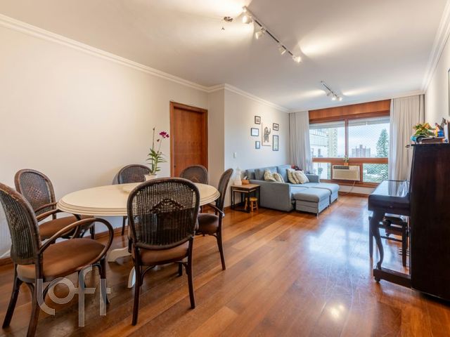 Apartamento com 110m², 3 dormitórios, 1 suíte, 1 vaga, Boa Vista em Porto Alegre