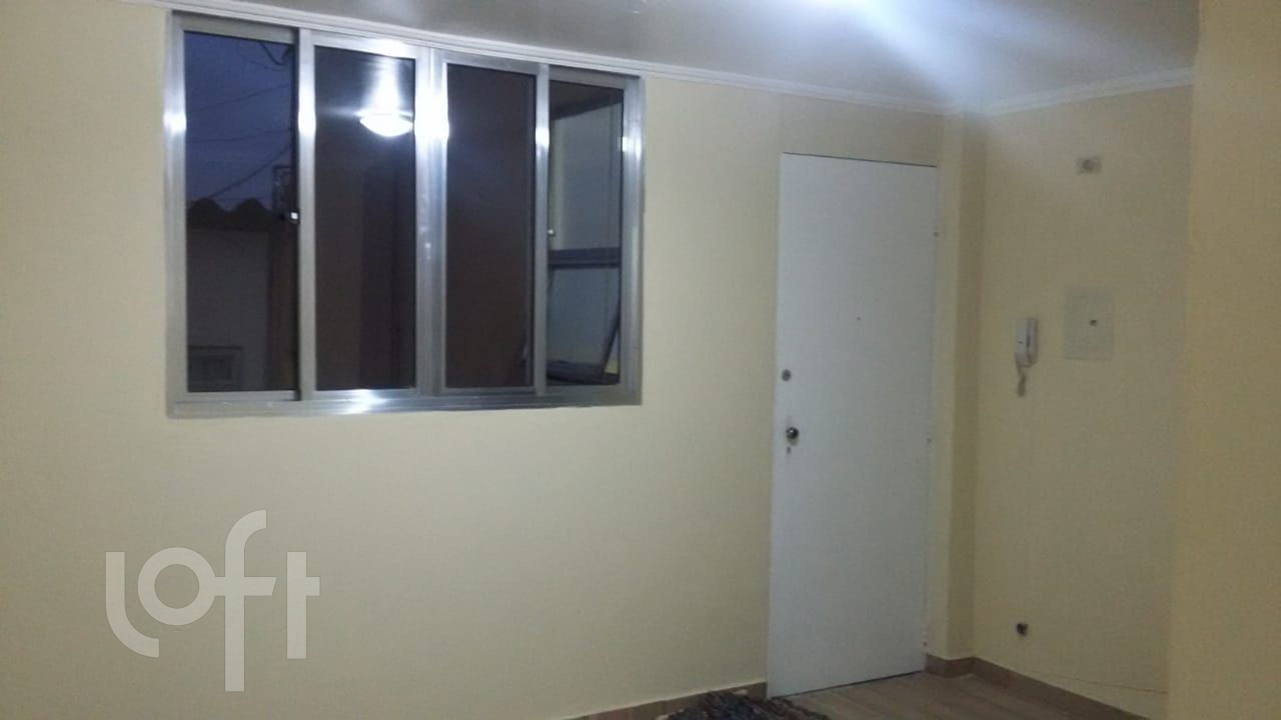 Apartamento à venda com 2 quartos, 44m² - Foto 1