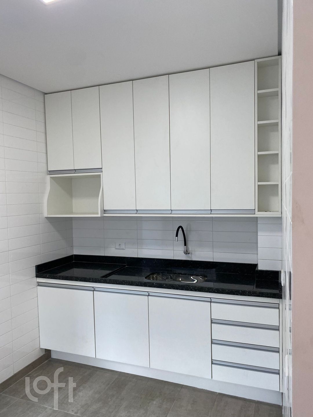 Apartamento à venda com 2 quartos, 80m² - Foto 9