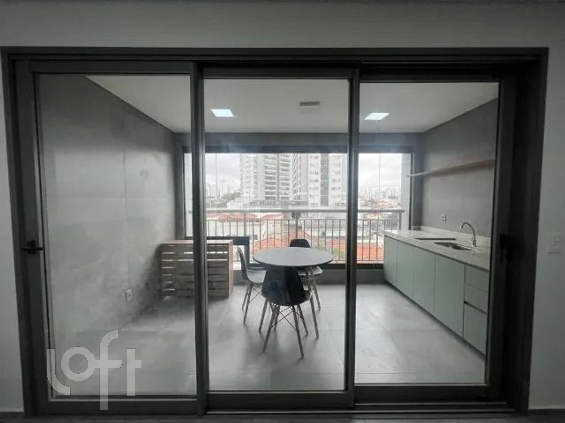 Apartamento à venda em Tatuapé com 37 m², 1 quarto, 1 vaga