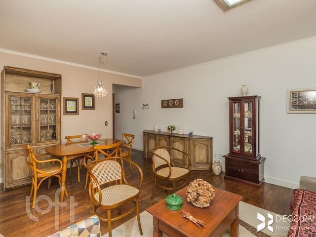 Apartamento com 109m², 2 dormitórios, 1 suíte, 1 vaga, Bela Vista em Porto Alegre