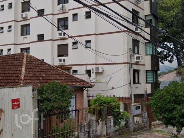 Casa com 326m², 1 dormitório, Petrópolis em Porto Alegre