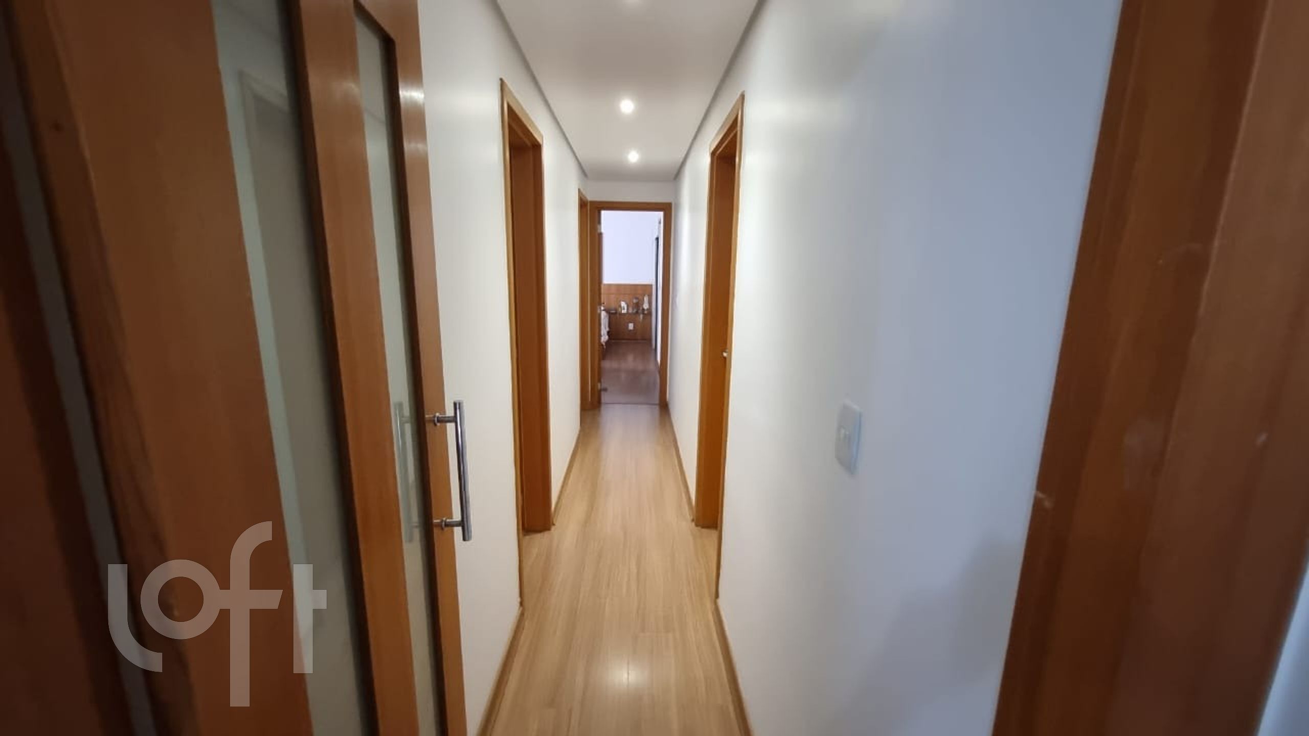 Apartamento à venda com 4 quartos, 180m² - Foto 9