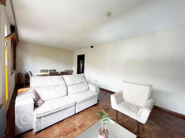 Apartamento com 109m², 3 dormitórios, 1 vaga, Petrópolis em Porto Alegre