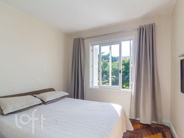 Apartamento com 68m², 3 dormitórios, 1 suíte, Auxiliadora em Porto Alegre