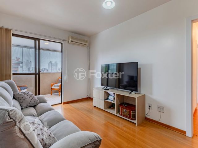 Apartamento com 74m², 2 dormitórios, 1 vaga, Jardim Botânico em Porto Alegre