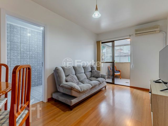 Apartamento com 74m², 2 dormitórios, 1 vaga, Jardim Botânico em Porto Alegre