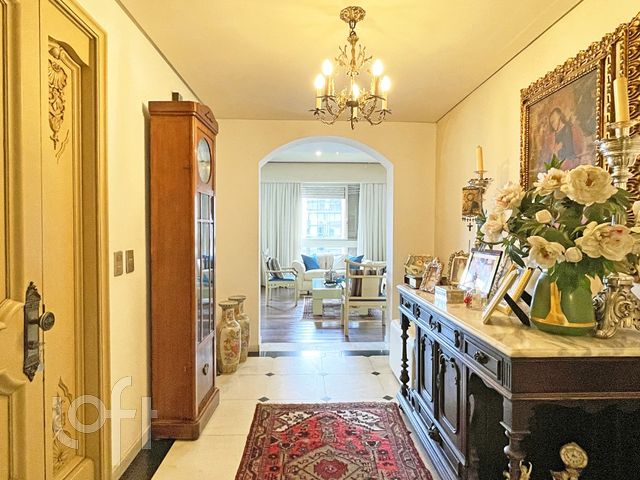 Apartamento com 347m², 3 dormitórios, 1 suíte, 3 vagas, Rio Branco em Porto Alegre