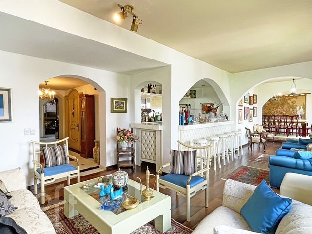 Apartamento com 347m², 3 dormitórios, 1 suíte, 3 vagas, Rio Branco em Porto Alegre