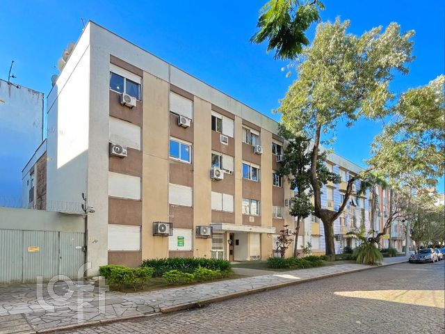 Apartamento com 84m², 3 dormitórios, 1 suíte, 1 vaga, Menino Deus em Porto Alegre