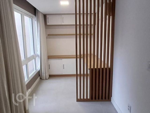 Apartamento com 86m², 3 dormitórios, 1 suíte, 2 vagas, São João em Porto Alegre