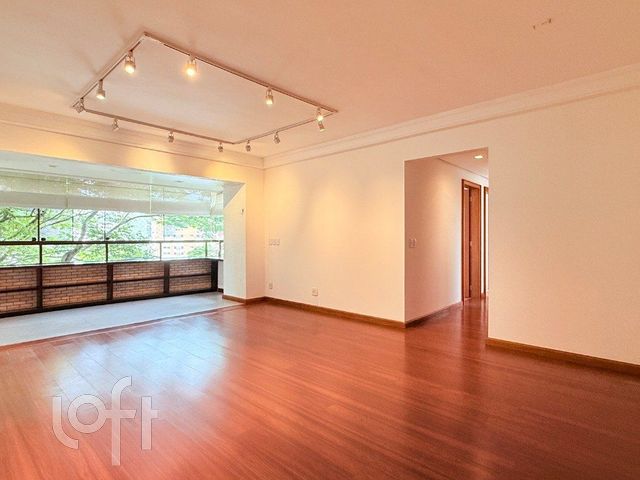 Apartamento com 107m², 3 dormitórios, 1 suíte, 2 vagas, Petrópolis em Porto Alegre