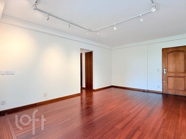 Apartamento com 107m², 3 dormitórios, 1 suíte, 2 vagas, Petrópolis em Porto Alegre