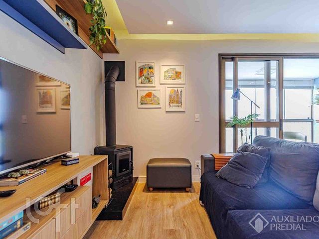 Apartamento com 105m², 3 dormitórios, 1 suíte, 2 vagas, Menino Deus em Porto Alegre