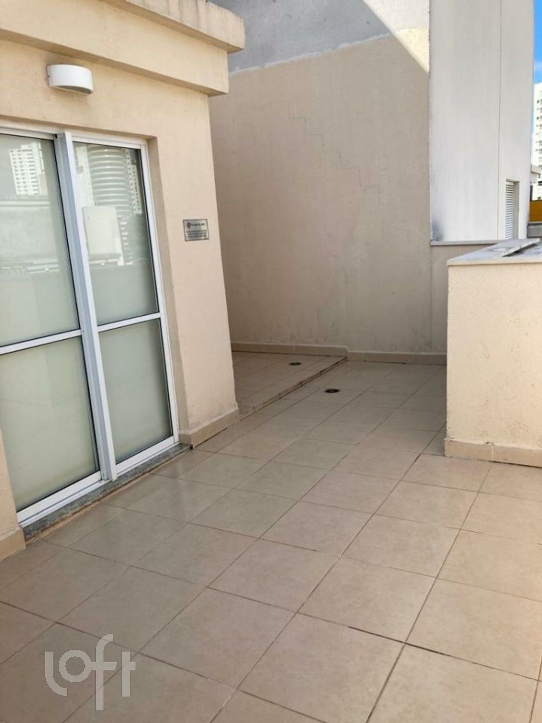 Apartamento à venda com 2 quartos, 84m² - Foto 3