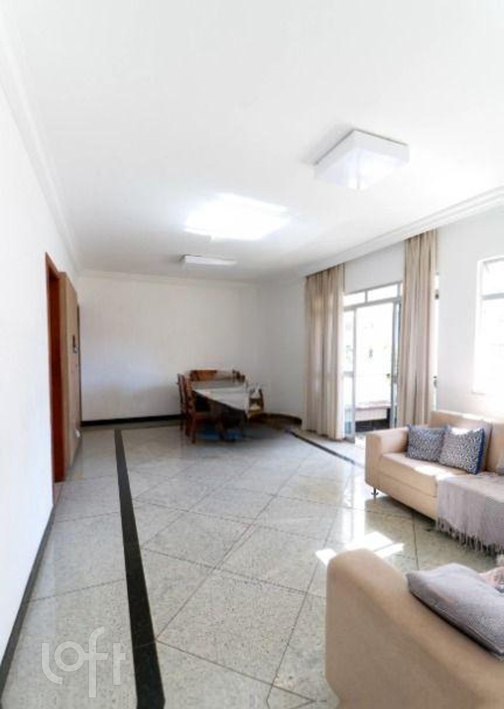 Apartamento à venda com 4 quartos, 12m² - Foto 2