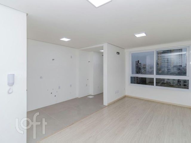 Apartamento com 43m², 1 dormitório, 1 vaga, Jardim Botânico em Porto Alegre