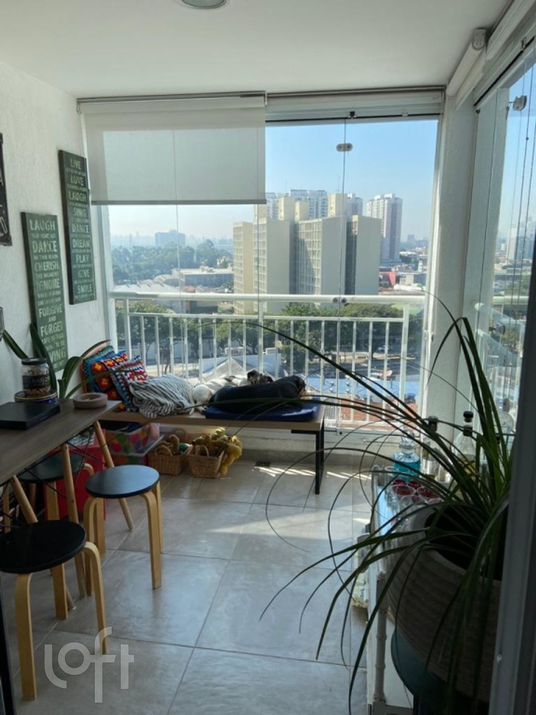 Apartamento à venda com 2 quartos, 62m² - Foto 1