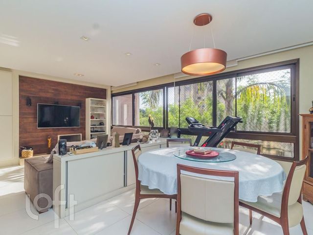 Apartamento com 143m², 4 dormitórios, 4 suítes, 3 vagas, Rio Branco em Porto Alegre