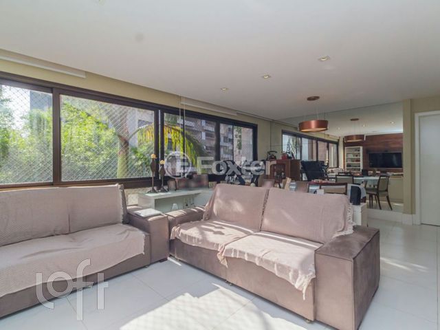 Apartamento com 143m², 4 dormitórios, 4 suítes, 3 vagas, Rio Branco em Porto Alegre