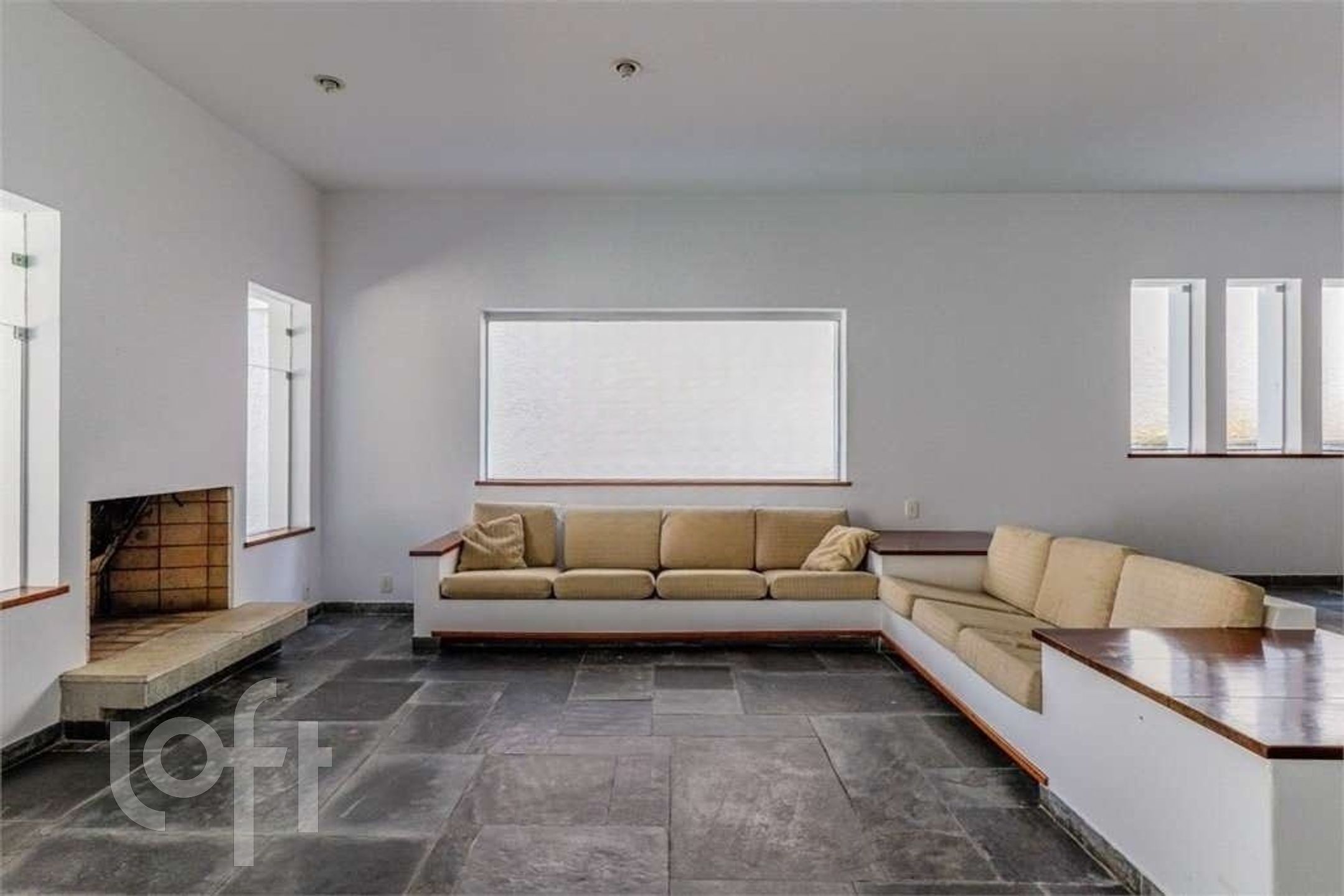 Casa à venda em Alto de Pinheiros com 341 m², 3 qu