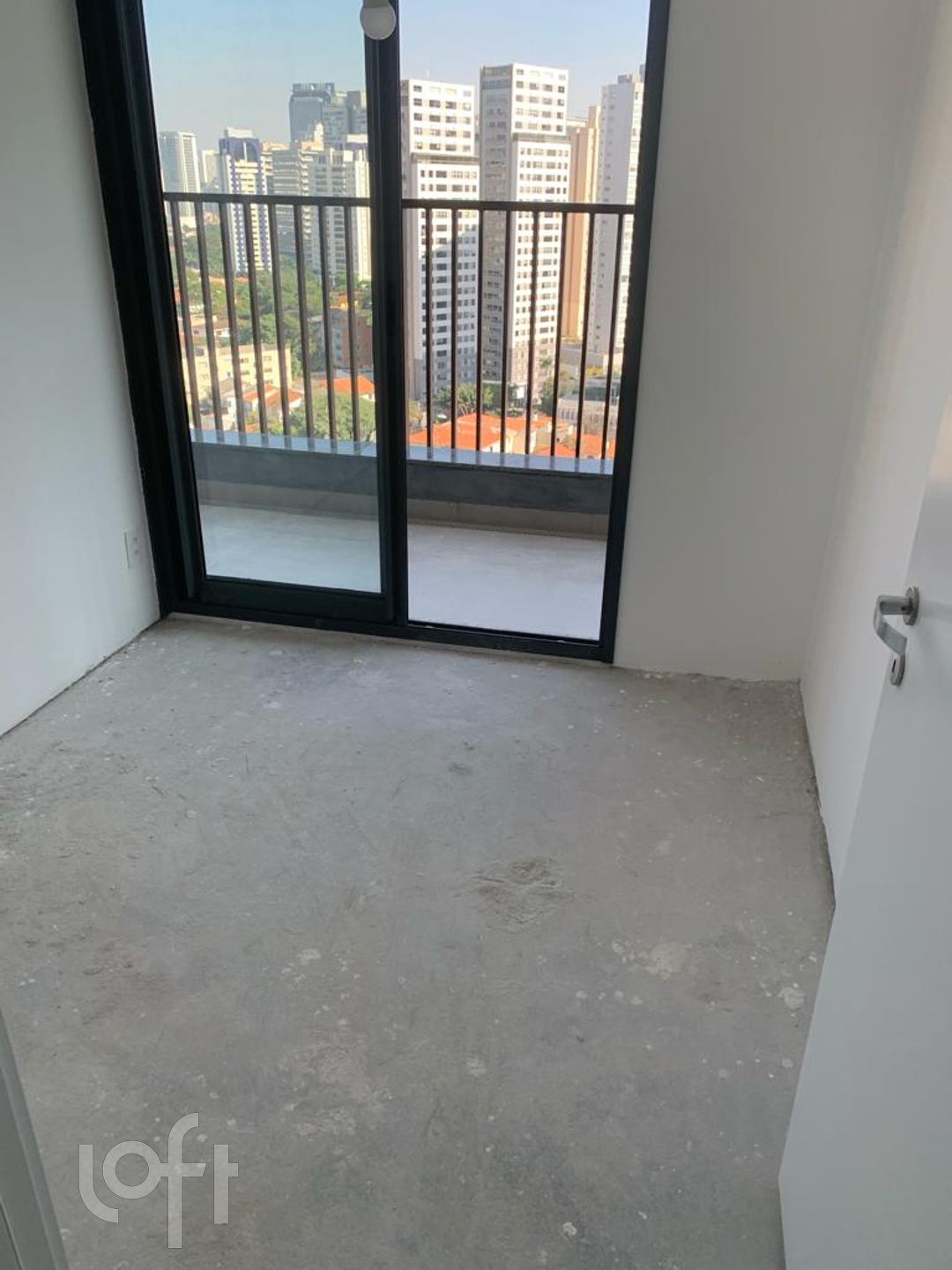 Apartamento à venda com 3 quartos, 87m² - Foto 1