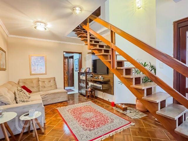 Apartamento com 214m², 3 dormitórios, 1 suíte, 1 vaga, Auxiliadora em Porto Alegre