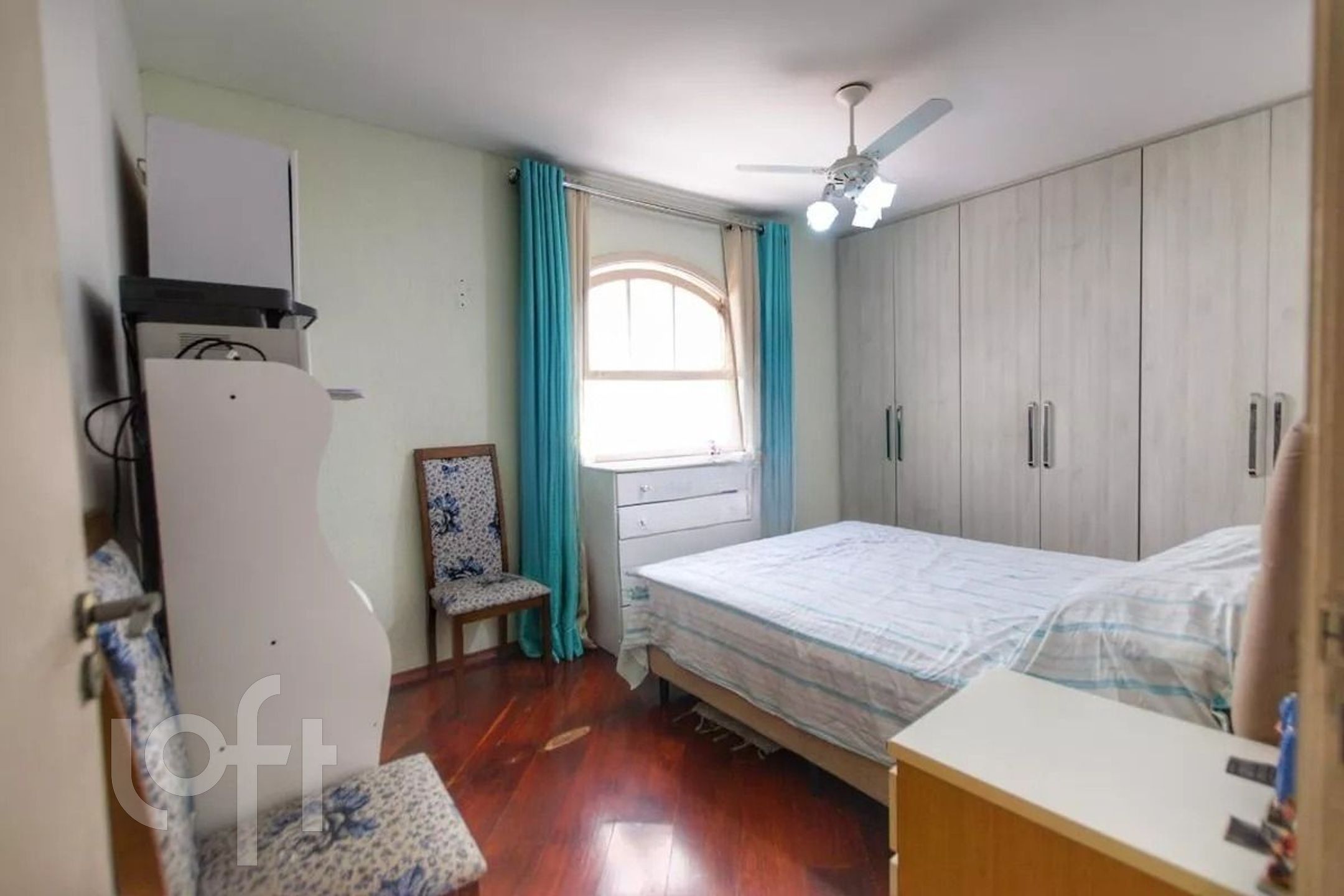 Casa à venda com 4 quartos, 200m² - Foto 6