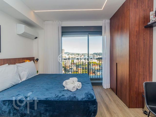 Apartamento com 28m², 1 dormitório, 1 suíte, 1 vaga, Rio Branco em Porto Alegre
