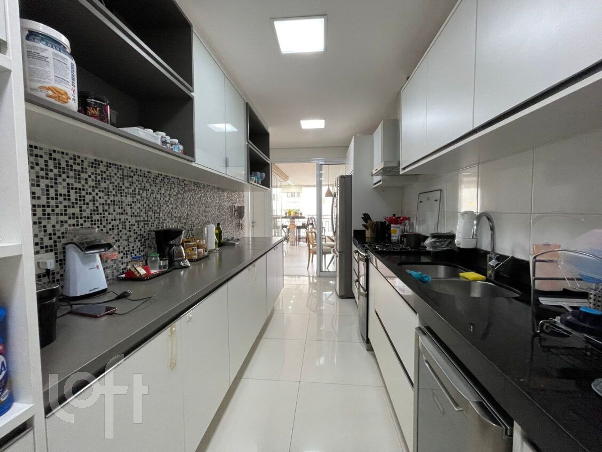 Apartamento à venda com 3 quartos, 156m² - Foto 12