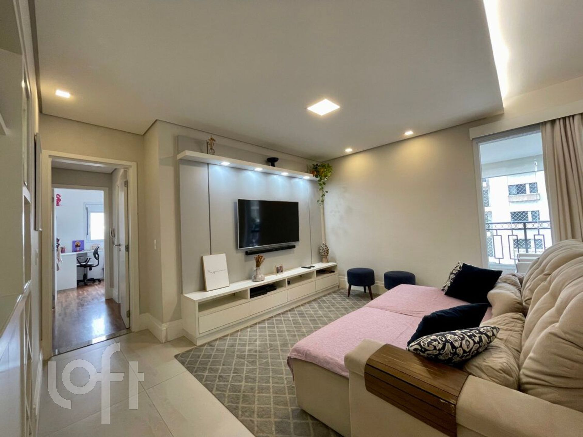 Apartamento à venda com 3 quartos, 156m² - Foto 1