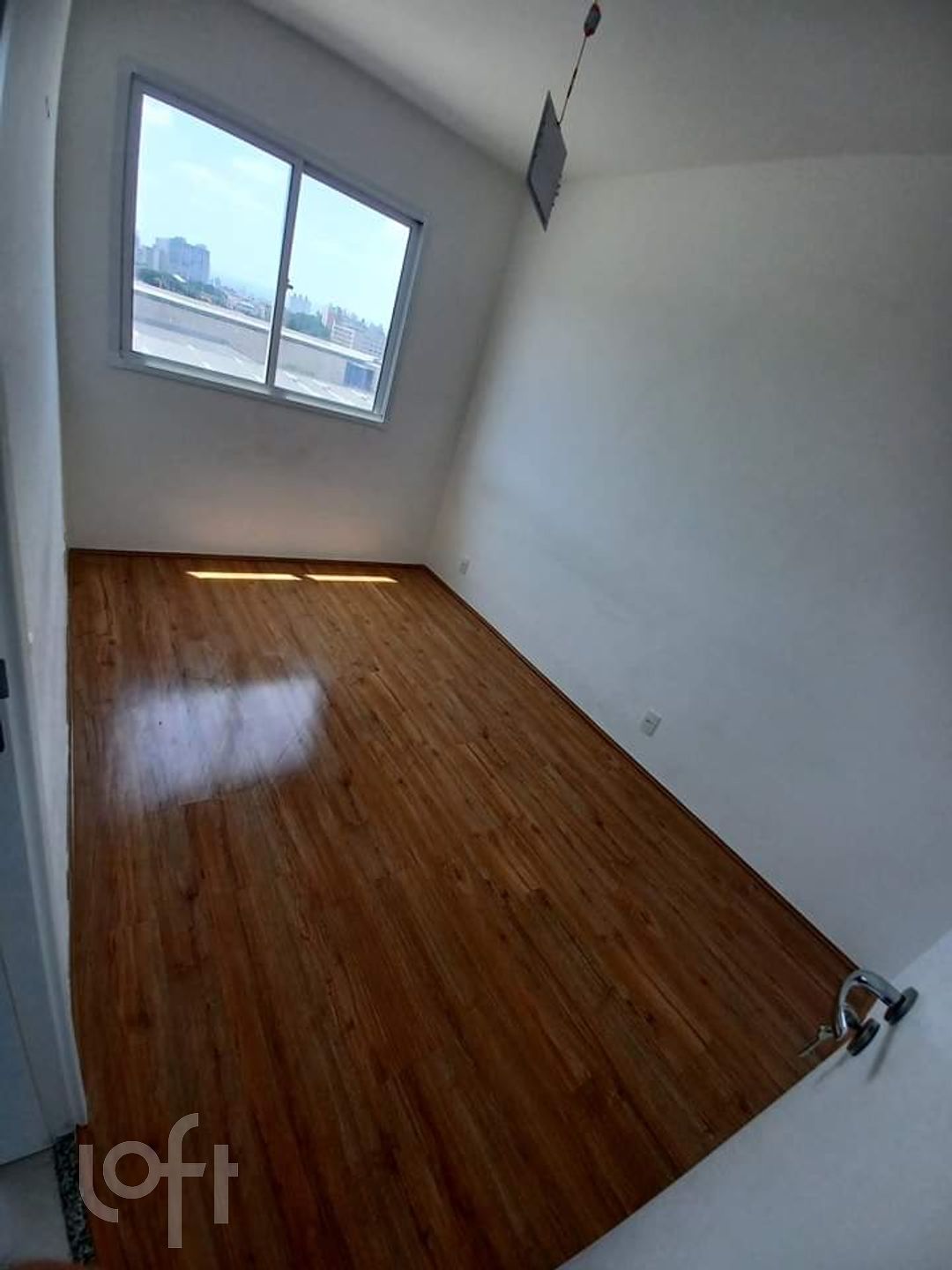 Apartamento à venda com 1 quarto, 28m² - Foto 3