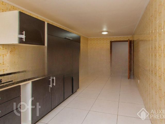 Apartamento com 104m², 3 dormitórios, 1 suíte, 1 vaga, Higienópolis em Porto Alegre