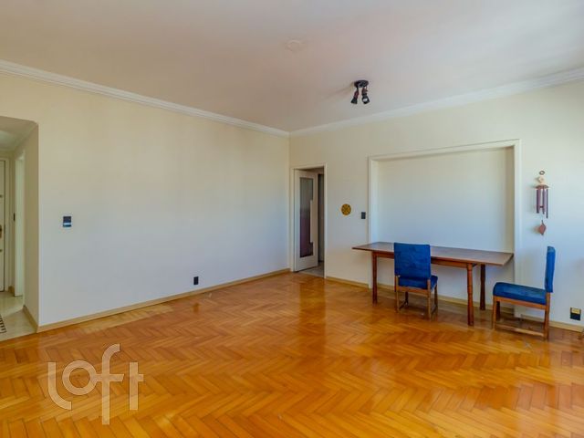 Apartamento com 106m², 3 dormitórios, 1 suíte, 1 vaga, Independência em Porto Alegre