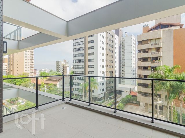 Apartamento com 218m², 3 dormitórios, 3 suítes, 3 vagas, Petrópolis em Porto Alegre