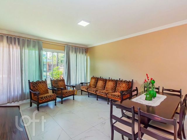 Casa com 201m², 4 dormitórios, 2 suítes, 3 vagas, Cristo Redentor em Porto Alegre